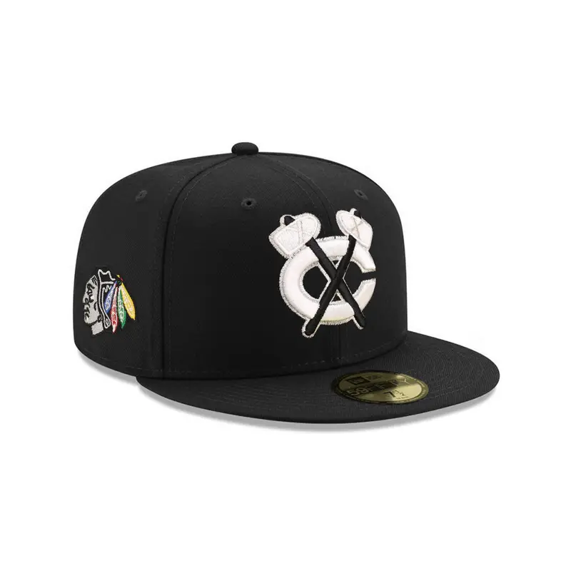 Chicago Blackhawks Black-on-White Chief Logo SP 59Fifty Fitted Cap