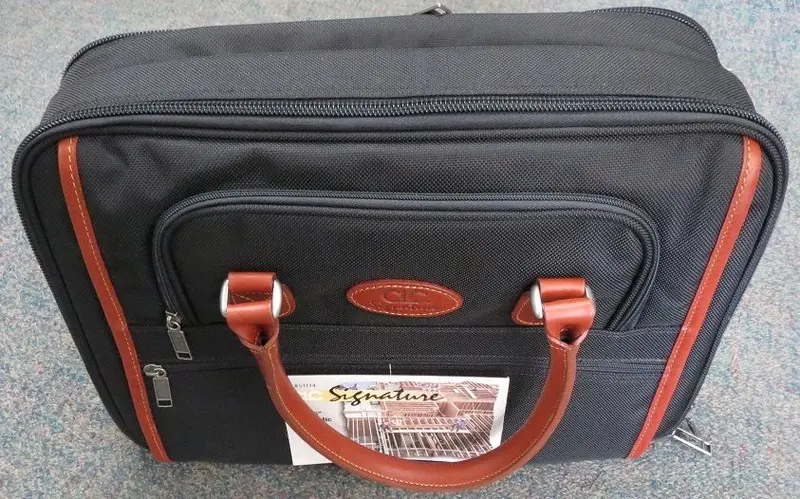 CLC Custom 51114 Nylon Laptop Briefcase – 16″ x 6″ x 13″, Signature Series
