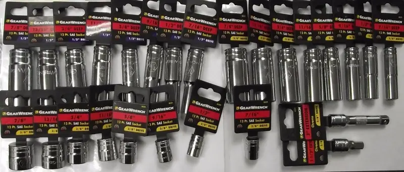 GearWrench 80779 26-Piece 1/2″ Drive Socket Set – Includes Standard & Deep SAE Sockets