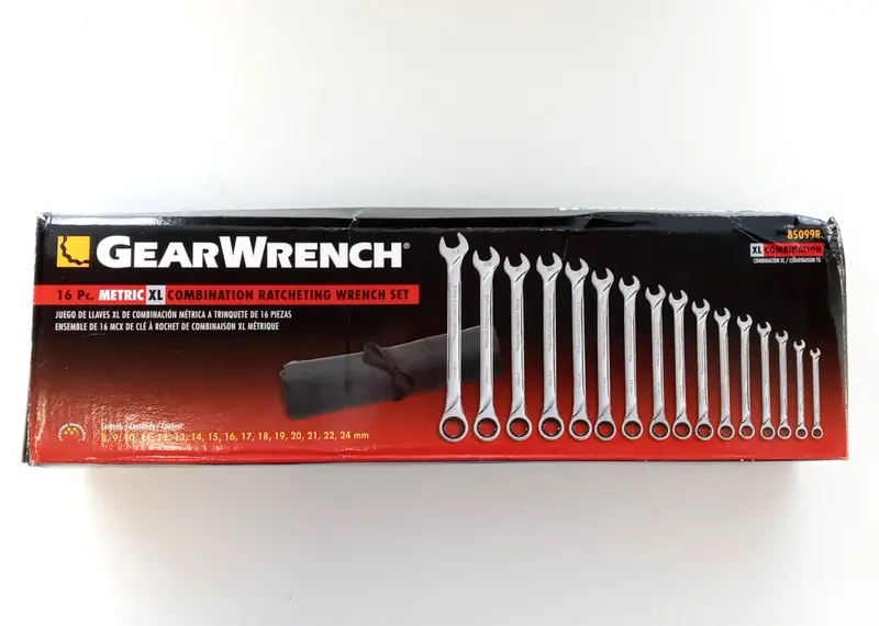 GEARWRENCH 85099R XL Ratcheting Combination Wrench Set — 16-Piece, Metric, 12-Point