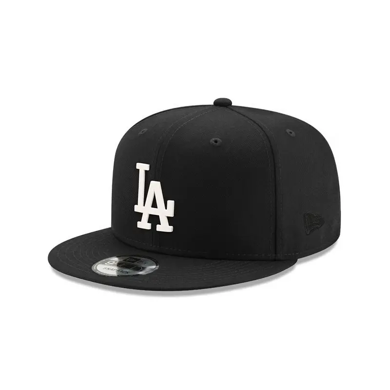 Los Angeles Dodgers Black-and-White Metal Badge 9Fifty Snapback Cap