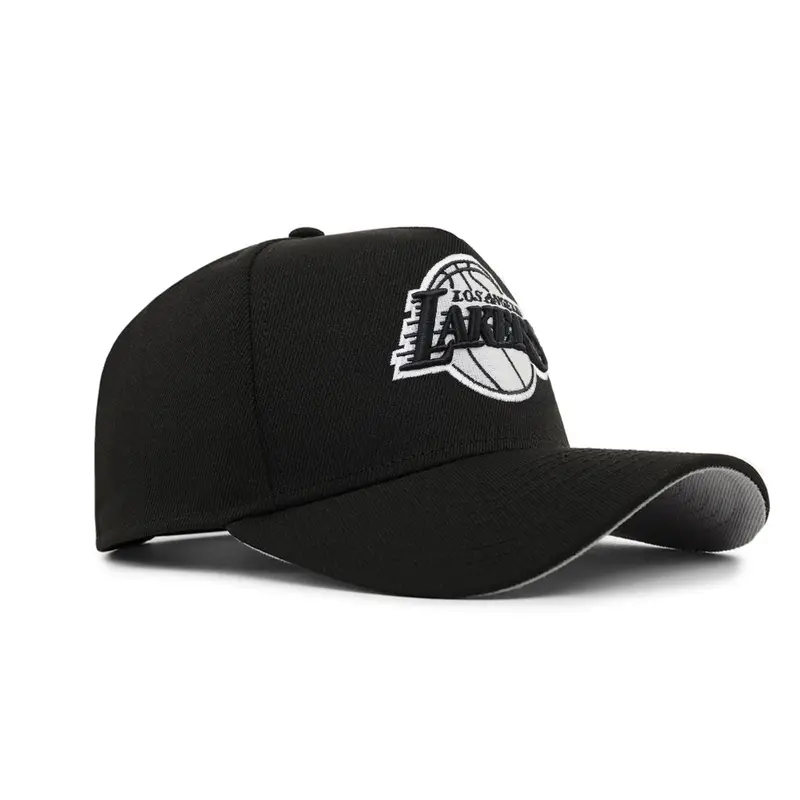 Los Angeles Lakers Black-on-White A-Frame 9Forty Snapback
