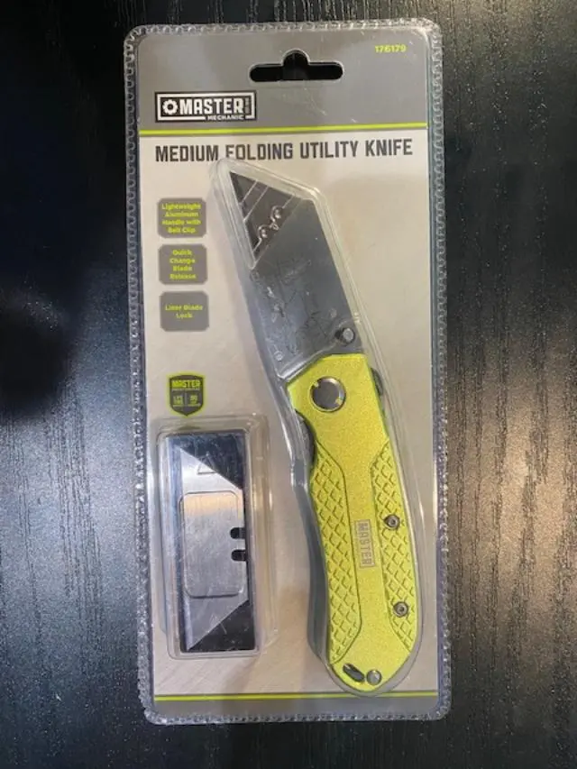 Master Mechanic Folding Utility Knife — Medium-Size, Aluminum Handle, Lightweight
