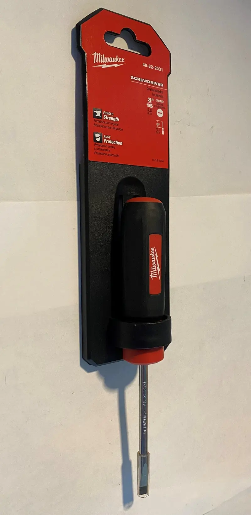 Milwaukee 48-22-2031 Cabinet Screwdriver – 3/16-Inch x 3-Inch Shaft, Precision Tip