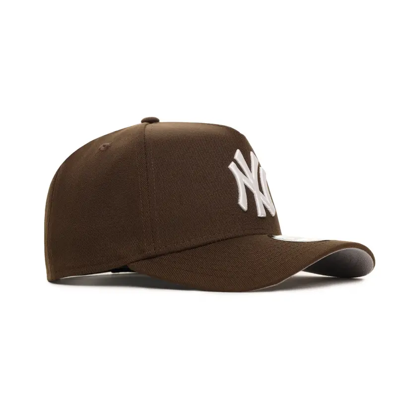 New York Yankees Walnut Brown on White 9Forty A-Frame Snapback Cap