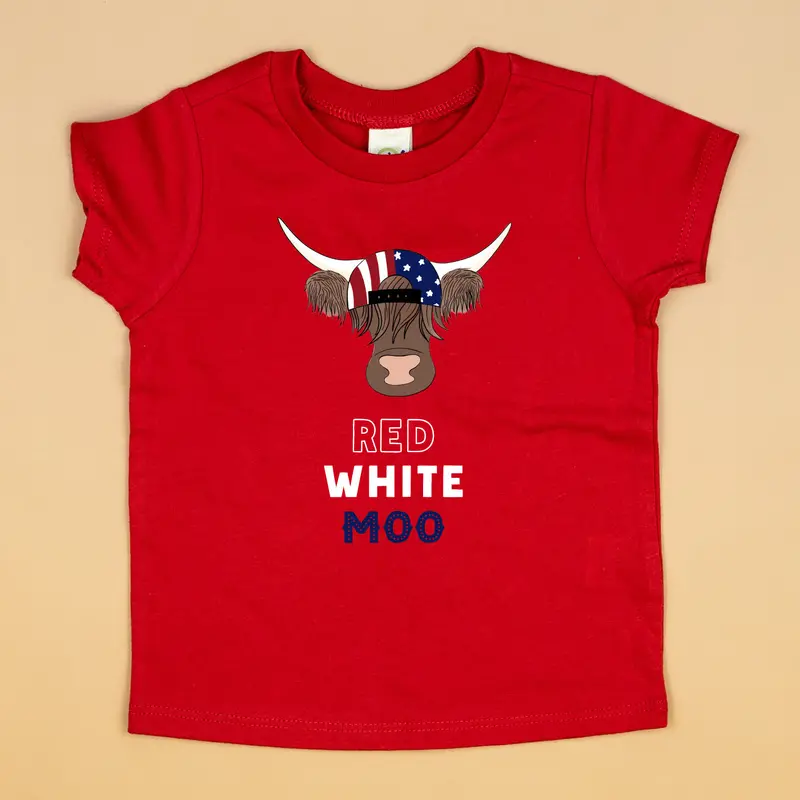 Red, White & Moo Graphic T-Shirt