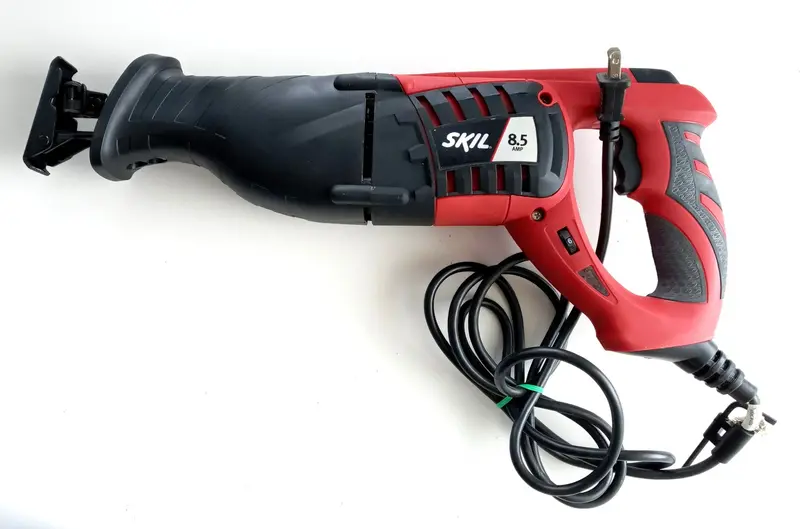 SKIL 9215-01 Corded Reciprocating Saw – 8.5-Amp, Variable Speed, Tool-Only