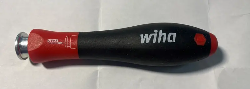 Wiha Driveloc Soft-Grip Handle for Enhanced Torque Control